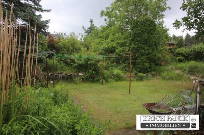 Einfamilienhaus in angenehmer Wohnlage mit natürlichem Grundstück als Anlageobjekt (vermietet mit Wo