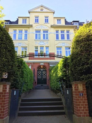 Wunderschöne 6,5-Zi. Whg. in prachtvoller Gründerzeitvilla!