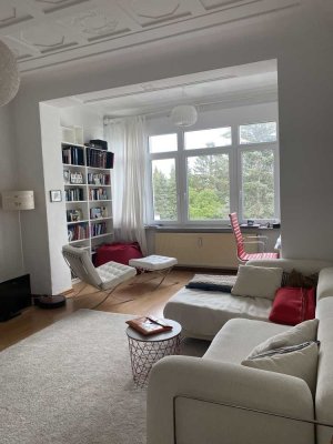 Charmante 3-Zimmer-Altbau-Wohnung mit EBK in Düsseldorf Benrath