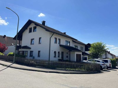 Perfekt für die Familie! Gepflegte Doppelhaushälfte mit viel Platz zu vermieten