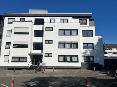 Schöne und zentral gelegene 4-Zimmer Wohnung mit Balkon im 2. OG in Leverkusen-Opladen