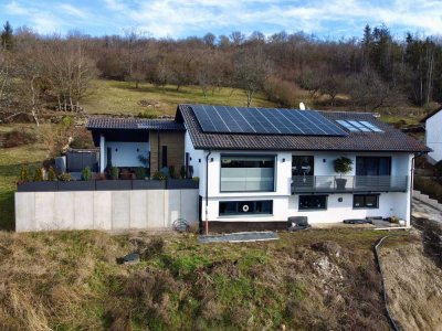 Modernes und hochwertig saniertes Einfamilienhaus mit herrlichem Ausblick!