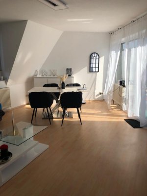 3 Zimmer Wohnung dringend zum 01.04. Zu vermieten