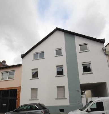 Dreieich-Sprendlingen: 4-Zimmer-DG-Wohnung in einem 3-Familien-Haus und guter ruhiger Lage