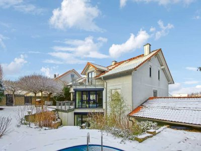 Exklusives Einfamilienhaus mit Einliegerwohnung und Wellnessbereich in Münzesheim