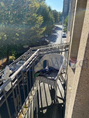 Sanierte 2 Zimmer- Wohnung mit Balkon und Einbauküche in Gießen