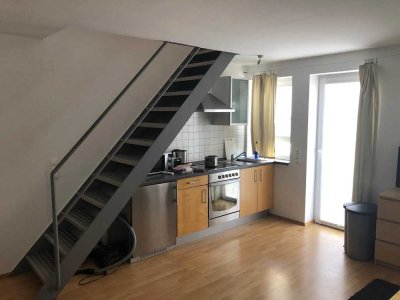 möblierte  kleine Maisonette-Wohnung mit Balkon