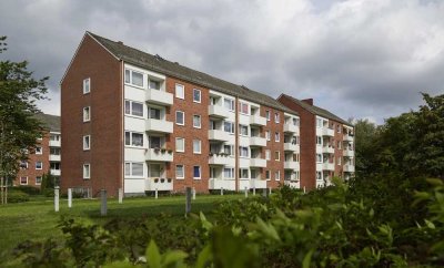 Anzumieten ab 01.04.2026 - freundliche Drei-Zimmer-Wohnung in der Upsalastraße!