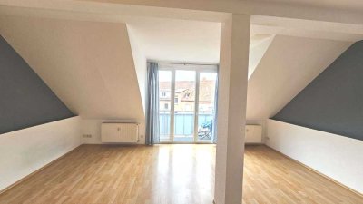 ruhige Dachgeschosswohnung nahe der Uni