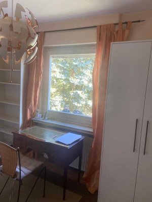 Wohnen mit Charakter: Apartment am Heinrich-Blömer-Weg in Bonn