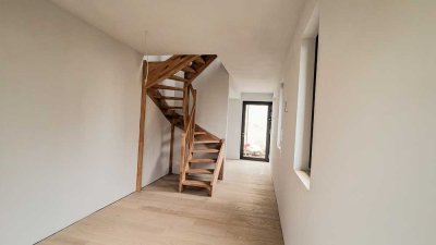Erstbezug:  Nachhaltige 1,5-Raum-Maisonette-Wohnung für Singles