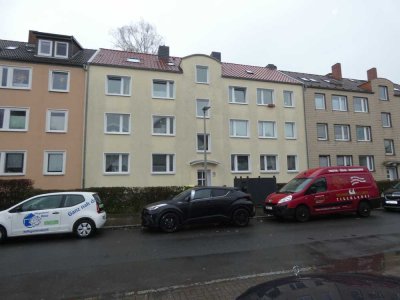 Erstbezug nach Modernisierung, 2-Zimmer-Single-Wohnung mit Holzdielenfußboden