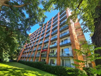 Eilbek, freie 1-Zi-ETW, 6. OG sehr schöner Ausblick, direkt an U-Bahn, Bj. ca. 1959, Balkon