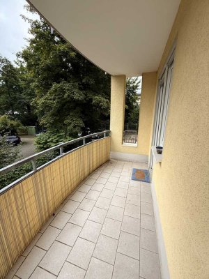 Schöne 2-Raum Wohnung mit Balkon