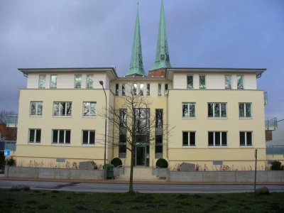 Schöne, geräumige drei Zimmer Wohnung in Lübeck nähe Holstentor und Freilichtbühne
