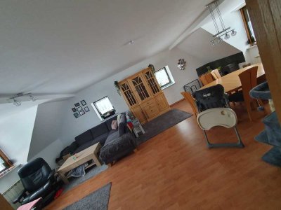 Helle 3-Zimmer Dachgeschosswohnung in Neuendettelsau