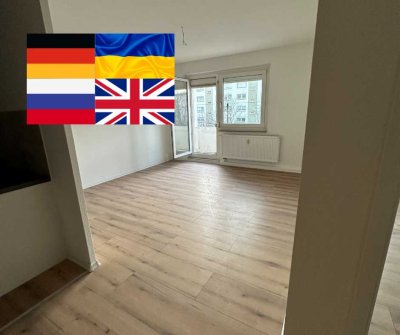 Erstbezug nach Sanierung mit Balkon und EBK: Attraktive 3-Zimmer-Wohnung mit geh. Innenausstattung