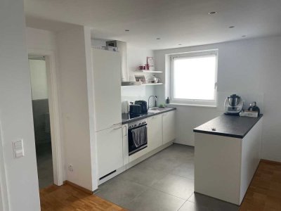 Stilvolle, 2-Zimmer-Wohnung mit Terrrasse und Einbauküche in Weinheim-Waid