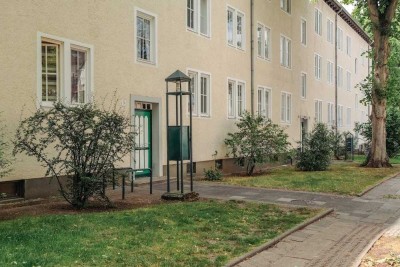 Zentrale Wohnung mit Balkon // 2.OG rechts