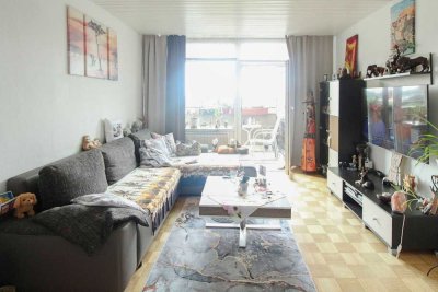 Blick über Ratingen: 4 Zimmer Eigentumswohnung mit Balkon in zentraler Lage