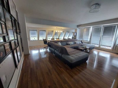 Provisionsfreie gut vermietete 3,5-Zimmer Penthaus-Wohnung zur Kapitalanlage oder Eigennutzung