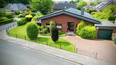 Freistehender Bungalow in bester Lage von Sande. Provisionsfrei.