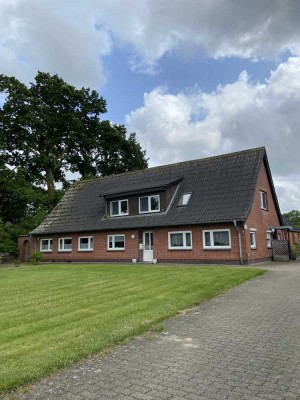 Einfamilienhaus mit Einliegerwohnung, incl. 2 Baugrundstücke, provisiosfrei