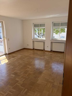 Lebendiger Alltag in Straubing: 3-Zimmer-Wohnung in der Kernstadt