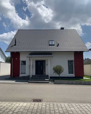 Provisionsfreies modernes Einfamilienhaus mit gehobener Ausstattung & energieeffizientem Wohnkomfort