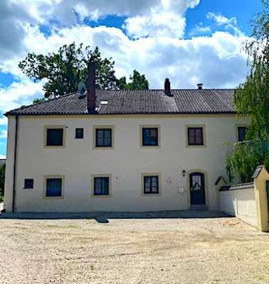 Schlossherr/in gefällig? Dieses Objekt macht es möglich!