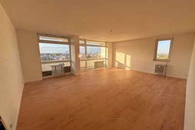 Penthouse im 11. OG mit Skyline und Blick ins Grüne