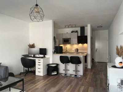 Exklusive 2-Zimmer-Terrassenwohnung mit EBK in Stade Fußgängerzone