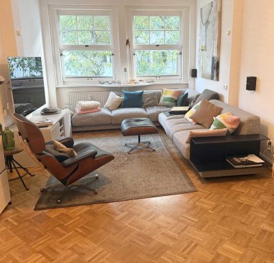 Nachmieter gesucht: Charmante Altbauwohnung in Oberkassel mit 6 Zi. inkl. Garage –ideal für Familien