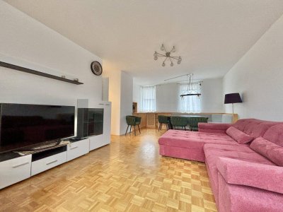 HERRLICHES REFUGIUM, 4-ZIMMER TERRASSENWOHNUNG IM DACHGESCHOSS UND GARAGE