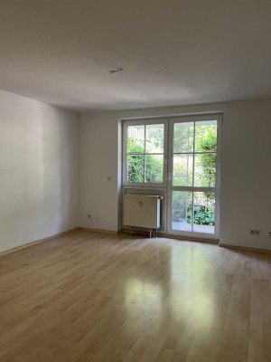 Gut geschnittene 2-Zimmer-EG-Wohnung mit Terrasse