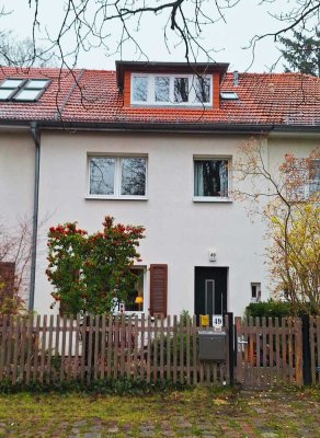 Modernisiertes 7-Zimmer Reihenmittelhaus in Berlin-Zehlendorf
