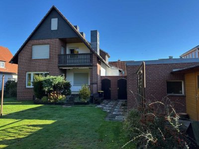 Ihr neues IMMOBILIEN QUARTIER: 1-2 Familienhaus mit traumhaftem Grundstück & sehr guter Lage