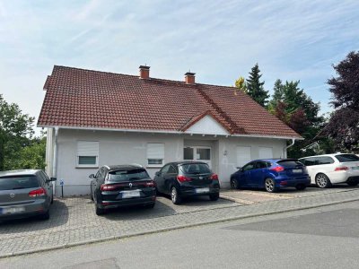 Süße 2-Zi.-Whg. mit Balkon und schöner Aussicht in ruhiger Wohnlage!