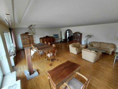 MG - Wickrath - großzügige 152qm 3-Zimmer-Wohnung mit Balkon und 40qm Terrasse