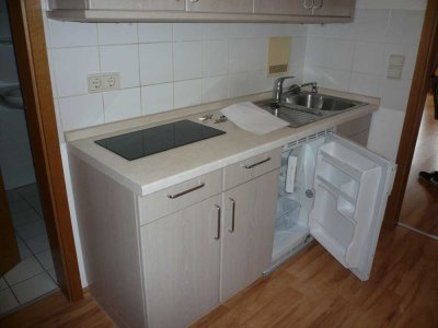 Eine kleine gemütliche Bleibe... :-) mit Balkon