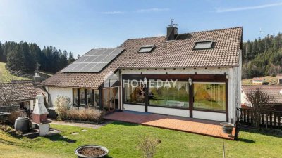 2-Familienhaus mit zusätzlichem großem Gartengrundstück, gehobener Ausstattung und viel Komfort