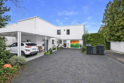 Freistehendes EFH mit Einliegerwohnung, Garage, Carport & großem Grundstück in Wiesbaden
