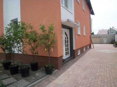 Schöne, helle EG Wohnung