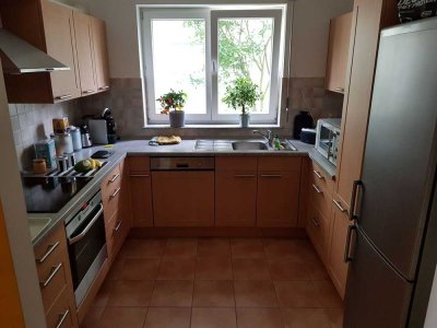 Geschmackvolle 3-Raum-Erdgeschosswohnung mit gehobener Innenausstattung mit Einbauküche in Würzburg