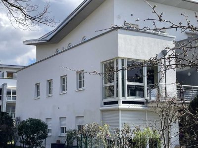 Große 2-Zimmer-Wohnung (wohnzimmer 42 qm) in Solln