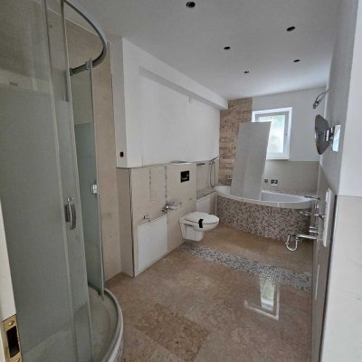 Kleine Terrassenwohnung mit gehobener Ausstattung!!!