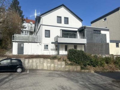 Modernes, außergewöhnlich, sehr geräumiges und hochwertiges Einfamilienhaus mit Balkon, Terrasse, et
