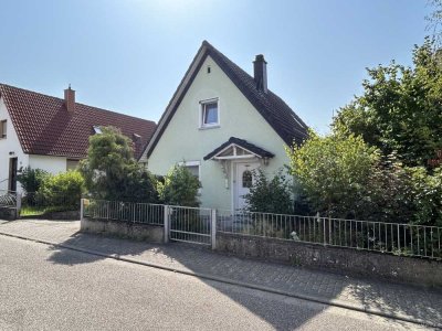 Freistehendes Einfamilienhaus in Hanglage - ideal für Singles, Paare oder kleine Familien