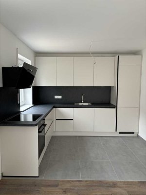 Neuwertige 3-Raum-Wohnung mit Balkon und Einbauküche in Sehnde