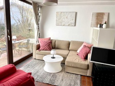Helle, möblierte Wohnung, Terrasse, Parkplatz und Garten